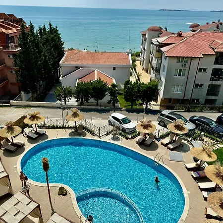 Apartment влас 1